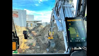 TRIMBLE EARTHWORKS GPS  ENGCON EC209 Tiltrotator [upl. by Obocaj]