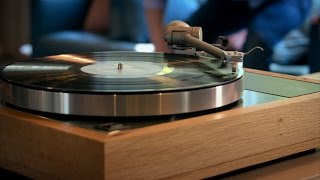 How Does a Turntable Work [upl. by Selyn]