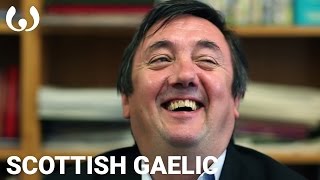 WIKITONGUES Iain speaking Scottish Gaelic [upl. by Aronaele]