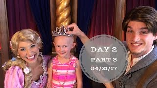 Malia wore Rapunzels crown  Disneyland vlog 20 [upl. by Gilmer]