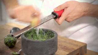 Pesto einfach selber machen [upl. by Evante]