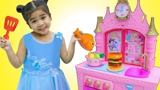 Suri Pretend Play w Food Toys for Princess Kitchen [upl. by Ojyma]