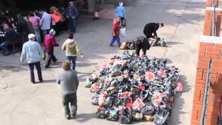 Novorossiya News 1 Pervomaisk Humanitarian Aid Arrives from Russia [upl. by Naveb]