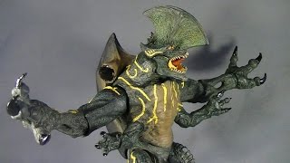 AN UNIMPORTANT ORIGINAL NECA PACIFIC RIM DELUXE TRESPASSER [upl. by Ellehcem]