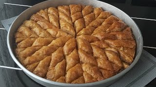 EN KOLAY BAKLAVA YÖNTEMİ BUDUR👌OKLAVASIZ 4 BEZE ILE 1 TEPSİ BAKLAVA YAPIYORUZ👌🎯 [upl. by Frye]