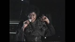 Misty Blue LIVE  Dorothy Moore Live 1988 [upl. by Mullac]