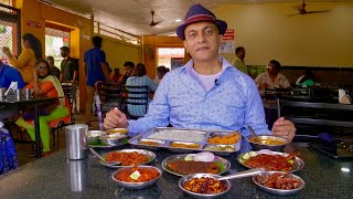 Lunch At Mangalore’s Most Popular SEAFOOD Restaurant MACHALI  Crab Ghee Roast Prawn Fry Fish Curry [upl. by Kimber]