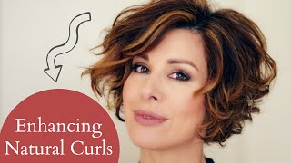 HOW TO STYLE LAYERED SHORT NATURAL CURLY HAIR  Dominique Sachse [upl. by Mian72]