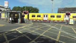 Birkdale Level Crossing [upl. by Strep]