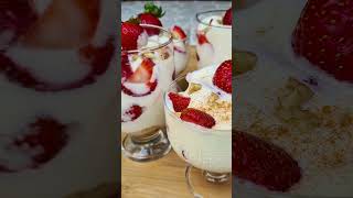 Deliciosas fresas con crema receta fácil [upl. by Eelyak510]