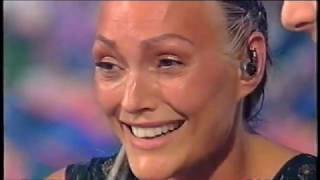 Anna Oxa  Senza pietà Premiazione Vincitrice Sanremo 1999 [upl. by Lat261]