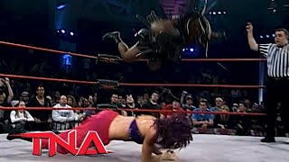 iMPACT April 17 2008 Roxxi Laveaux vs Awesome Kong [upl. by Klapp]