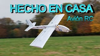 Cómo hacer un avión RC  Avión de poliestireno hecho en casa [upl. by Anairol]